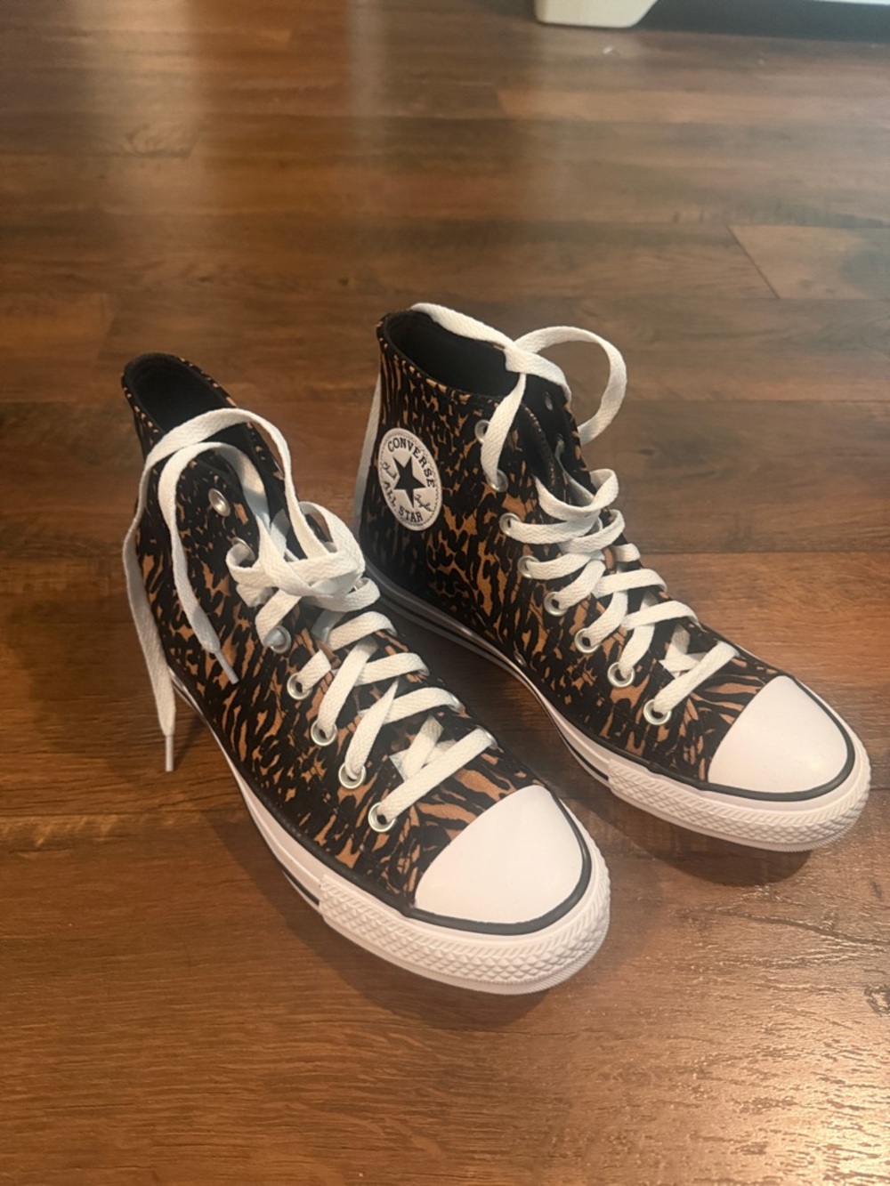 Cheetah high top converse NEVER WORN without tags